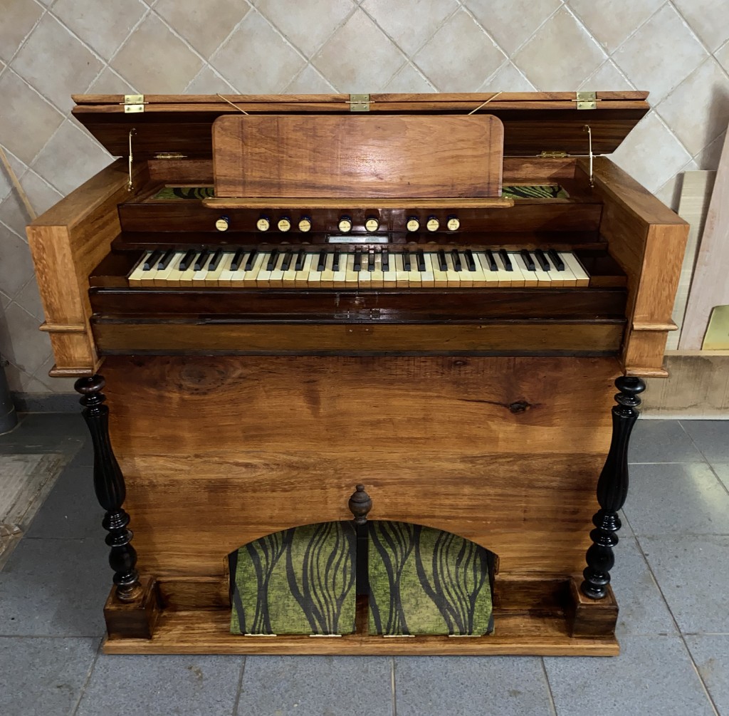 Armonio Alexandre Père et Fills 